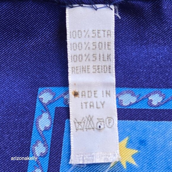 Silk Scarf With Hand-Rolled Edges Stars Made in Italy - Picture 8 of 8